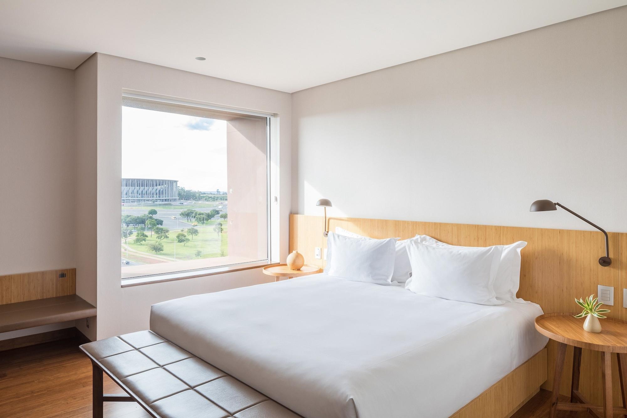 B Hotel Brasília Eksteriør billede A bedroom at the hotel