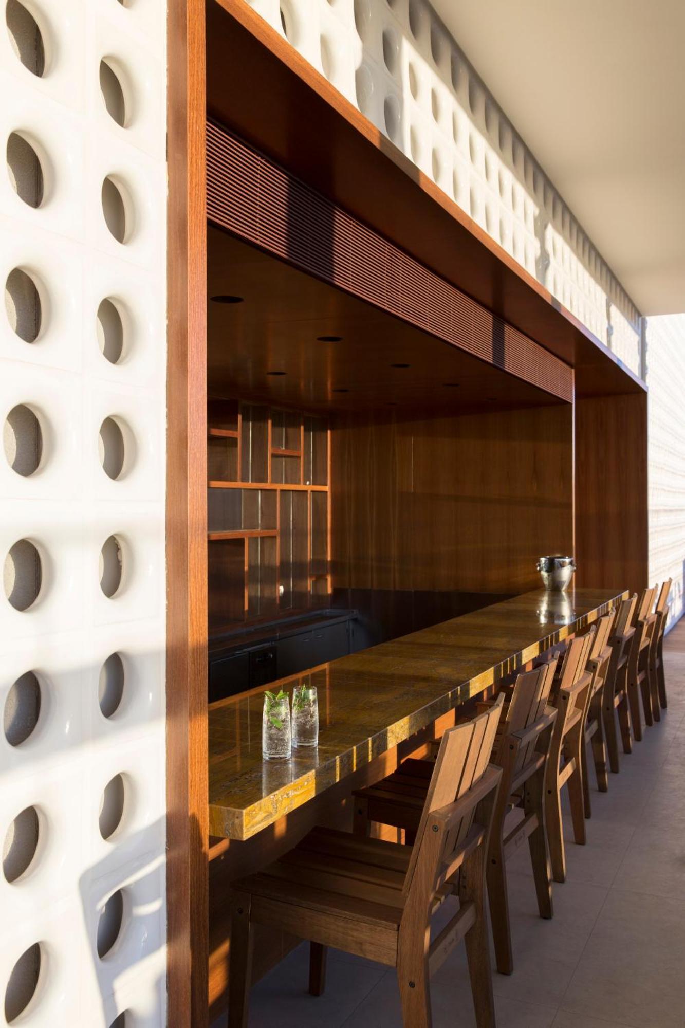 B Hotel Brasília Eksteriør billede The bar at the 1906